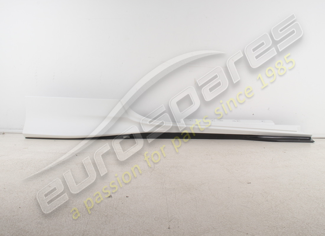 nouveau (autre) ferrari garniture sous-porte droite complète. numéro de pièce 985881797 (1)