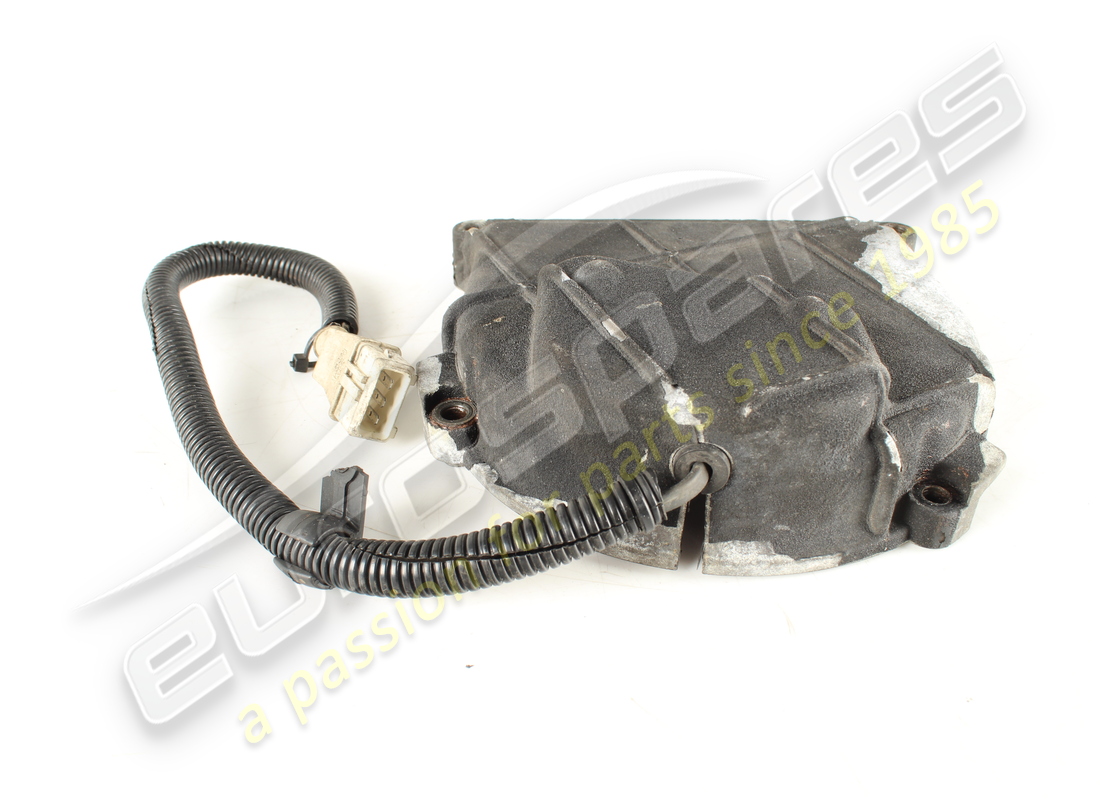 Cache de support de capteur avant droit d'occasion Maserati. Numéro de pièce 585007400 (1)