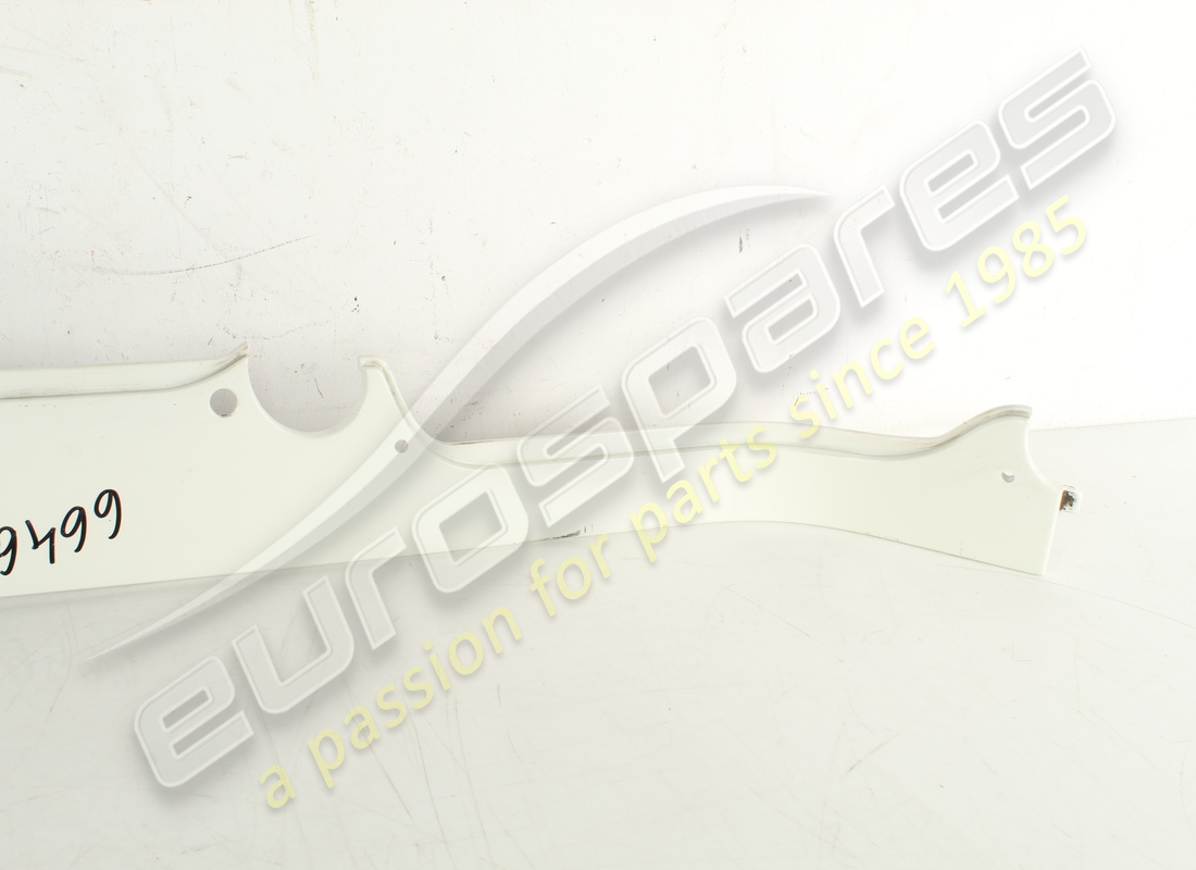 couvercle d'arceau de sécurité arrière d'occasion ferrari. numéro de pièce 66461900 (4)