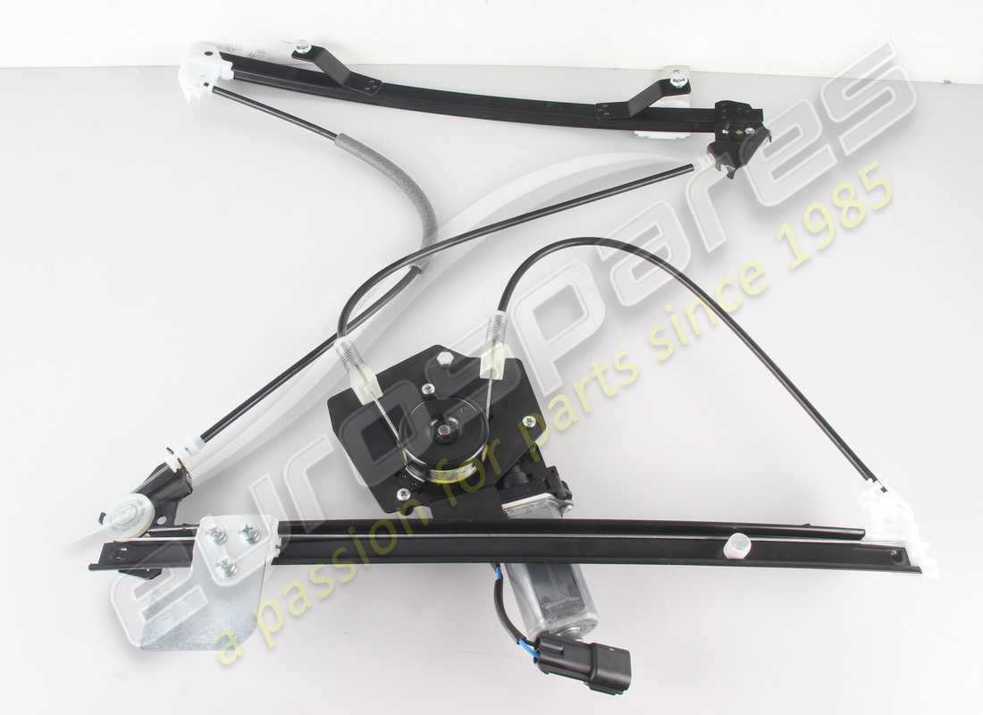 nouveau lève-vitre arrière gauche eurospares. numéro de pièce 84934500 (1)