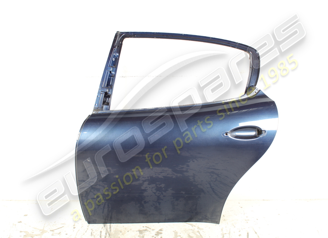 UTILISÉ Maserati PORTE ARRIÈRE GAUCHE COMPLÈTE. NUMÉRO DE PIÈCE 67062300 (1)
