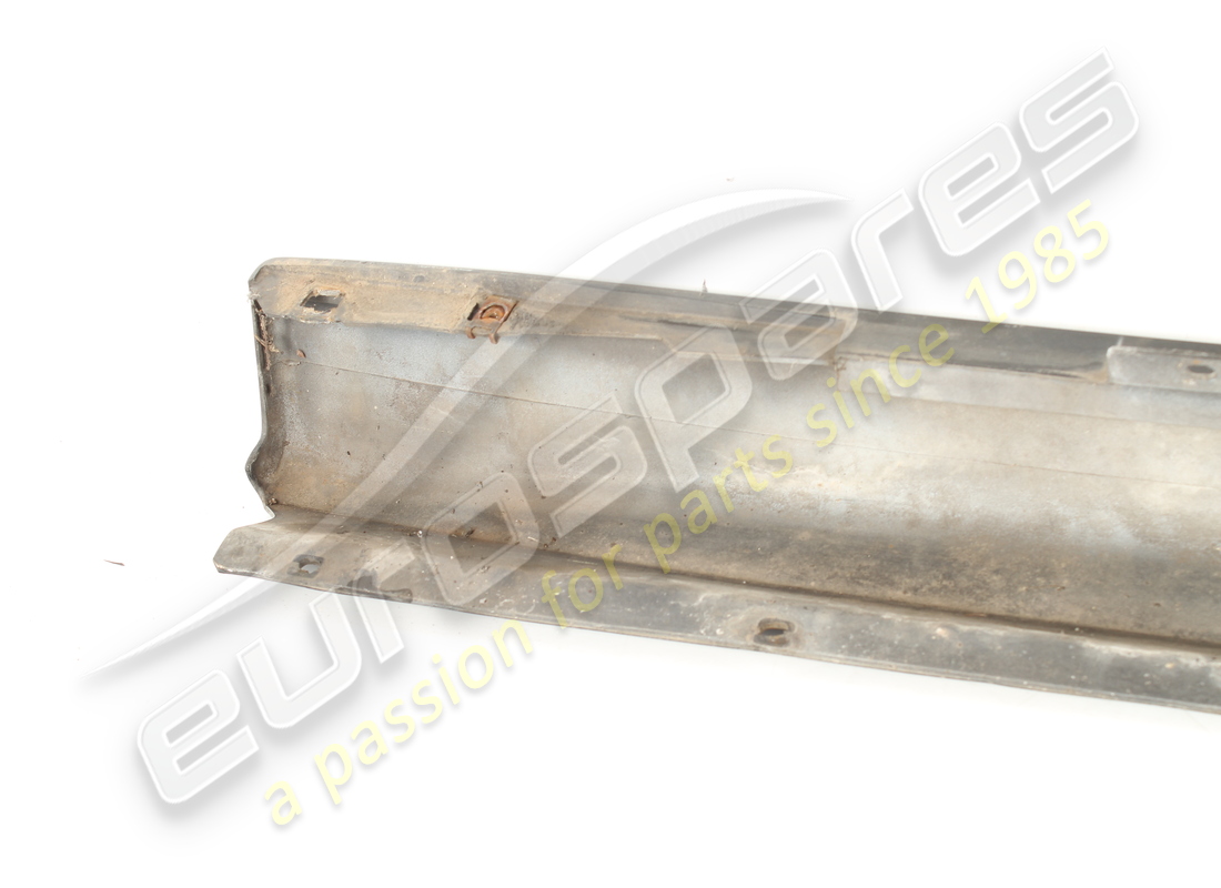 jupe latérale droite d'occasion maserati. numéro de pièce 980000906 (6)