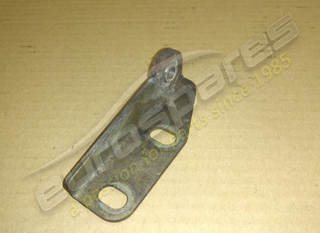 utilisé ferrari support gauche. numéro de pièce 157344 (1)