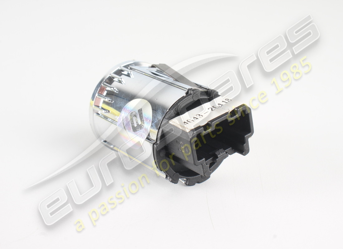 interrupteur aston martin endommagé, commande dsc. numéro de pièce 4g432c418af (3)