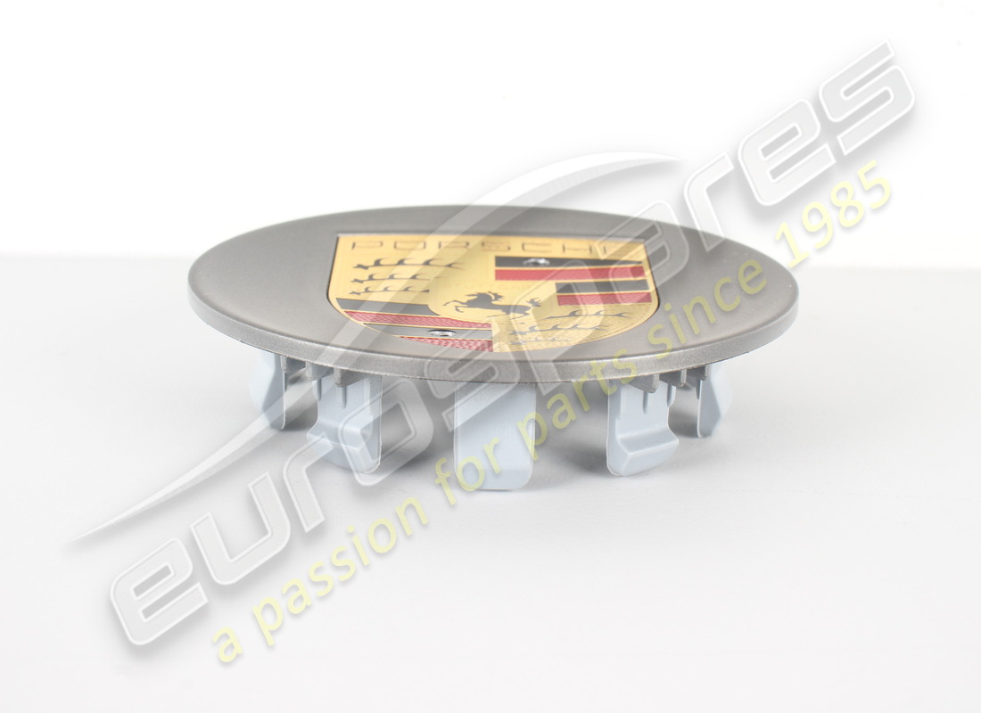 new porsche wheel cap concave - porsche crest multi-coloured platinum satin-matt. part number 7l5601151ob5 (2)