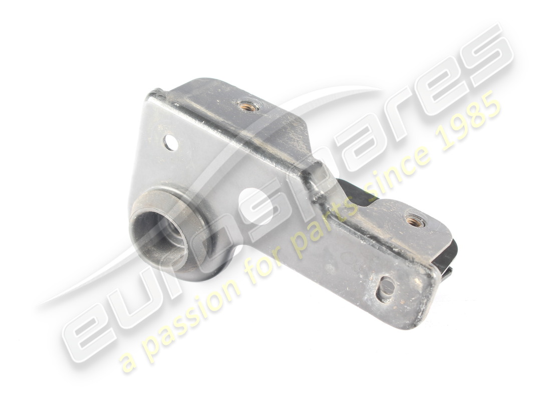SUPPORT DE REFROIDISSEUR INTERMÉDIAIRE INFÉRIEUR D'OCCASION Maserati. NUMÉRO DE PIÈCE 670037757 (1)