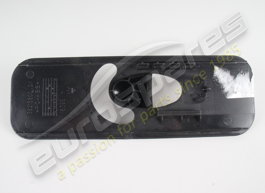 nouvelle assiette ferrari. numéro de pièce 68215800 (2)