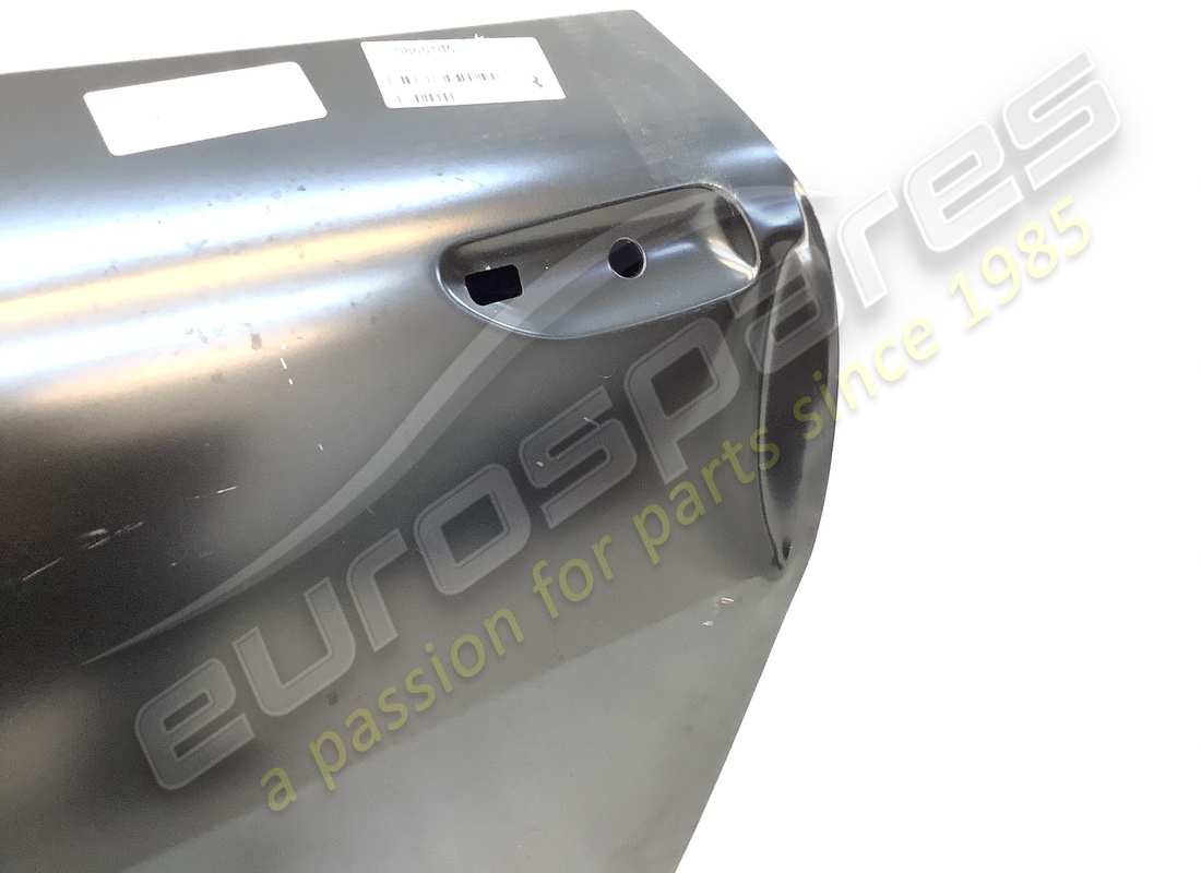 porte latérale gauche ferrari endommagée. numéro de pièce 86510511 (2)