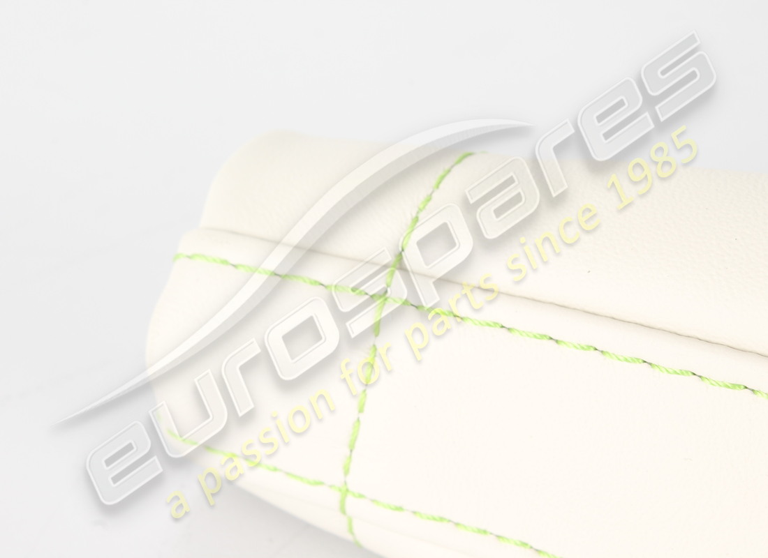 doublure neuve lamborghini. numéro de pièce 418711115 (2)