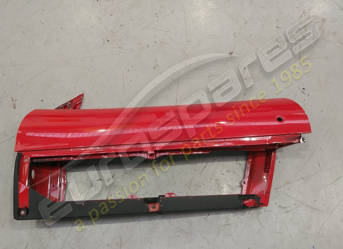 porte gauche ferrari endommagée. numéro de pièce 63538700 (4)