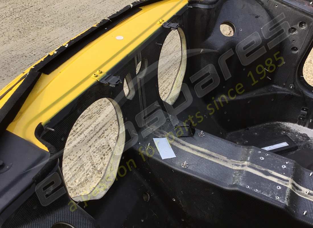 eurospares monocoque aventador utilisé. numéro de pièce eap1377688 (5)