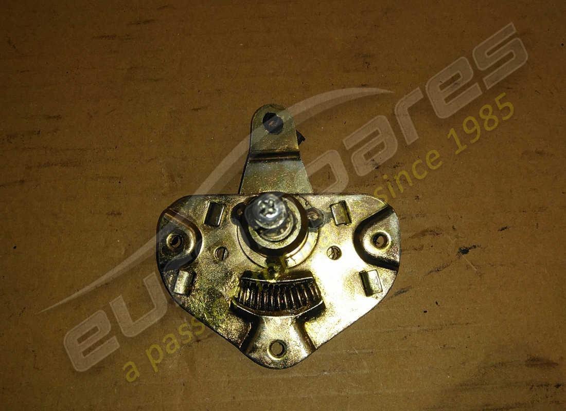 UTILISÉ Ferrari DISPOSITIF INTÉRIEUR GAUCHE. NUMÉRO DE PIÈCE 64536100 (1)