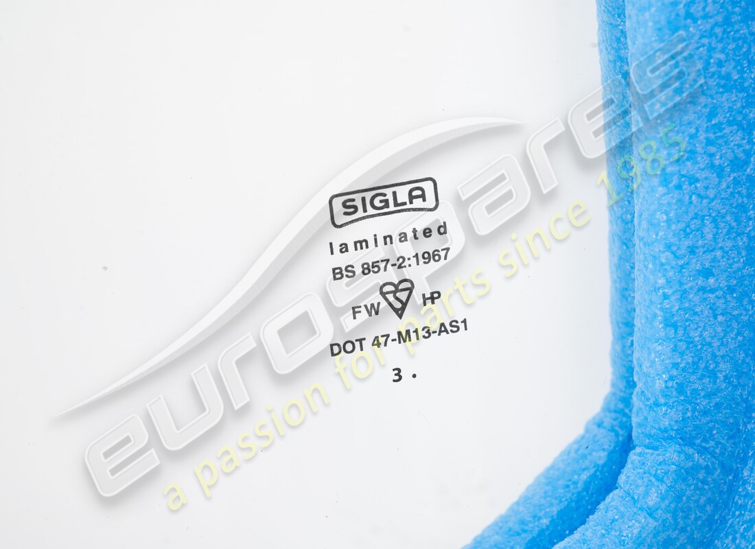 nouveau eurospares pare-brise avant 330 gt mk1+2. numéro de pièce 2424000400 (2)