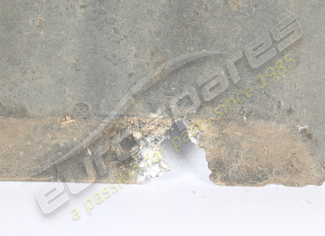 panneau de passage de roue droit d'occasion ferrari numéro de pièce 61755400 (2)