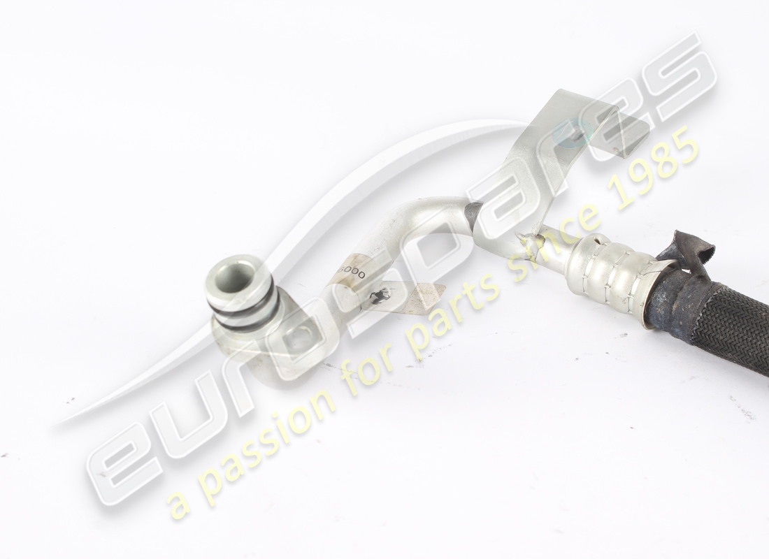 tuyau de sortie de radiateur d'occasion ferrari. numéro de pièce 909762 (2)