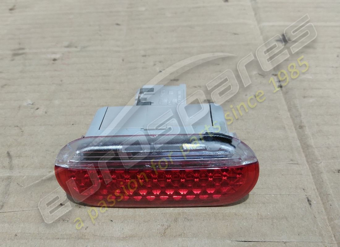 LAMPE DE PORTE D'OCCASION Aston Martin. NUMÉRO DE PIÈCE 4G433710018 (1)