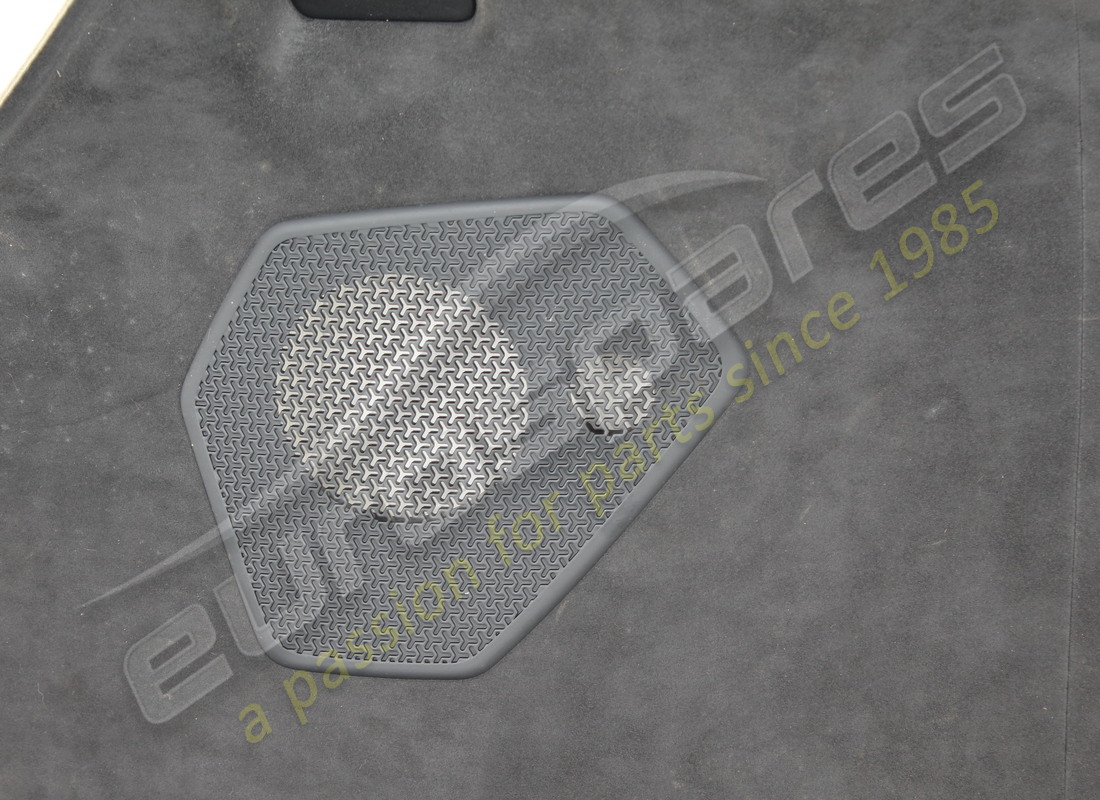 garniture de toit lamborghini endommagée. numéro de pièce 4ml867505ljr7 (2)