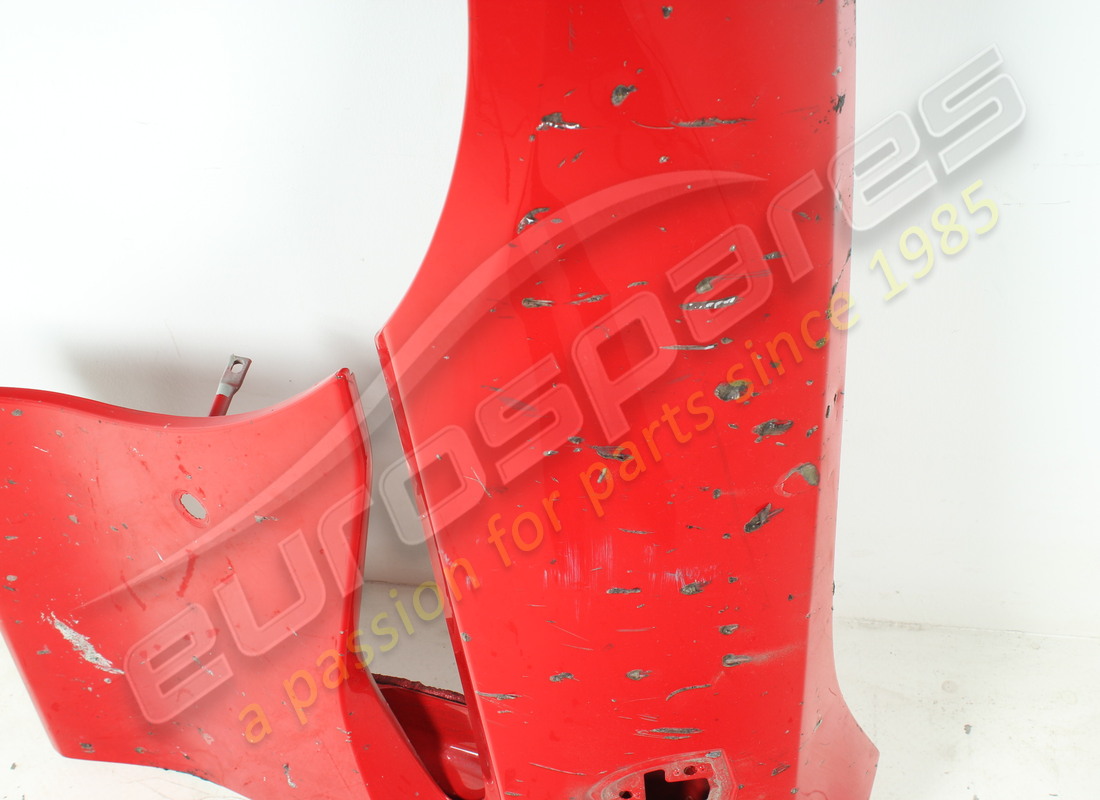 aile avant gauche ferrari endommagée. numéro de pièce 88750311 (5)