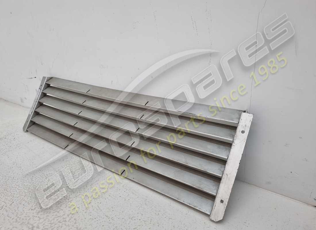 utilisé ferrari grille de capot 512bb argent. numéro de pièce 50006204 (3)