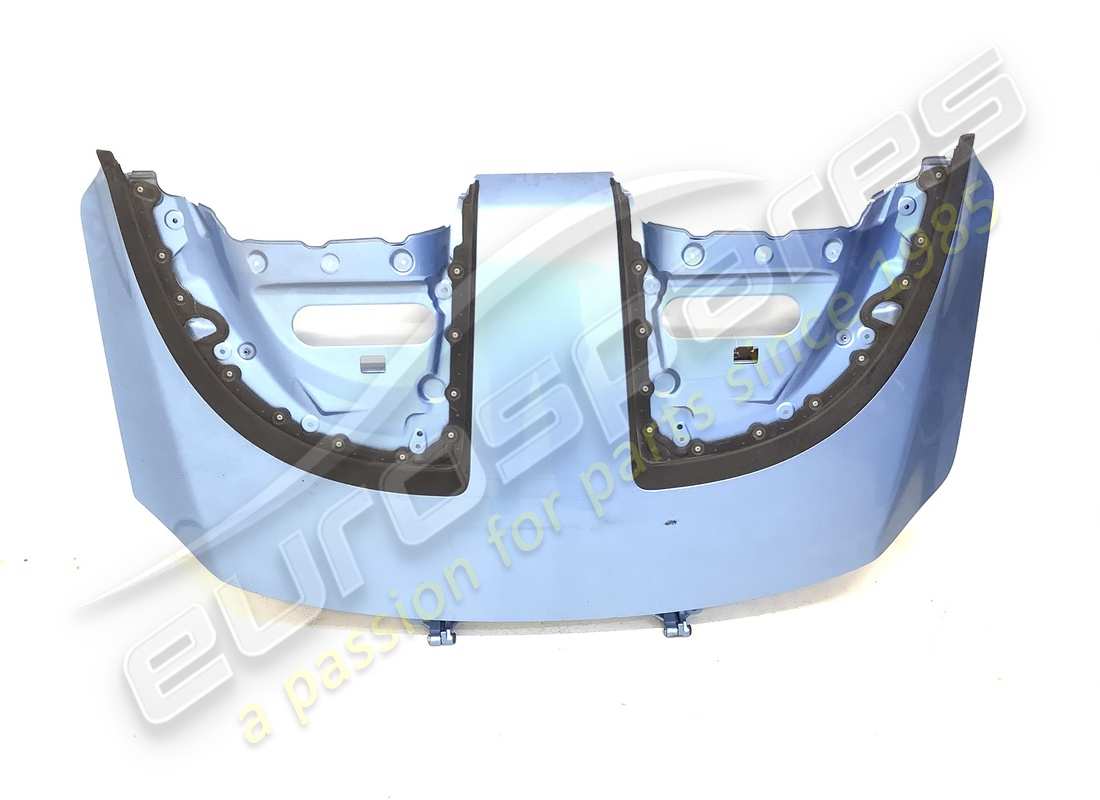 COUVERCLE DE TONNEAU Aston Martin UTILISÉ. NUMÉRO DE PIÈCE 6G33L501A00AG (1)