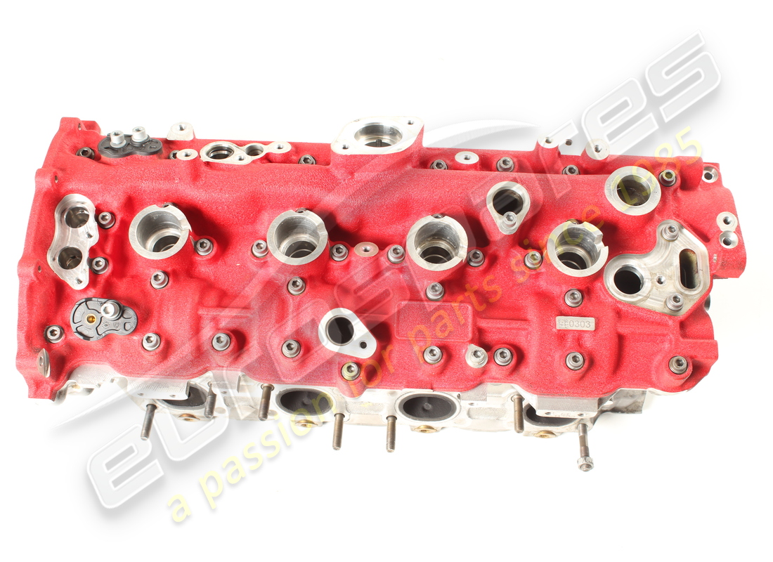 CULASSE DROIT Ferrari UTILISÉ. NUMÉRO DE PIÈCE 326687 (1)