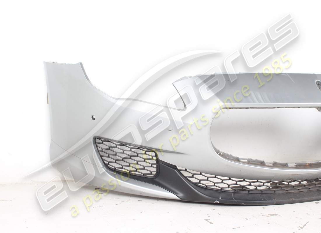 utilisé maserati pare-chocs avant. numéro de pièce 673000020 (2)