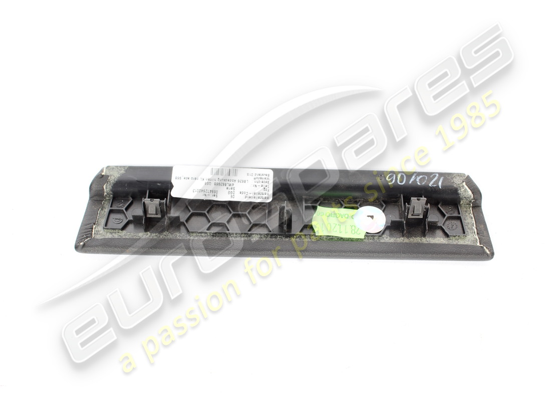 couverture utilisée de lamborghini. numéro de pièce 4ml863968qg8 (2)