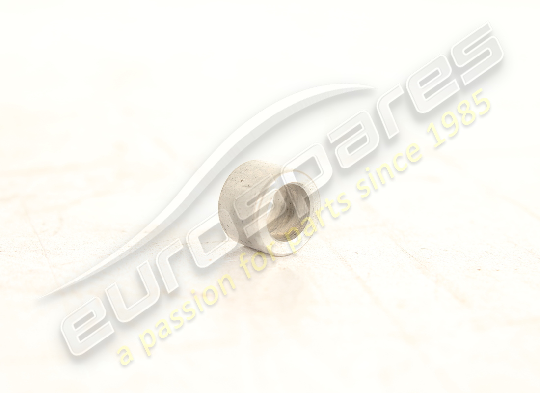nouvelle espaceur ferrari. numéro de pièce 67628300 (1)