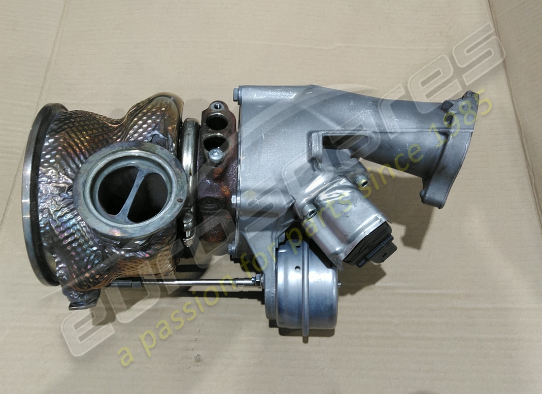 UTILISÉ Lamborghini TURBOCOMPRESSEUR. NUMÉRO DE PIÈCE 0P2145653C (1)