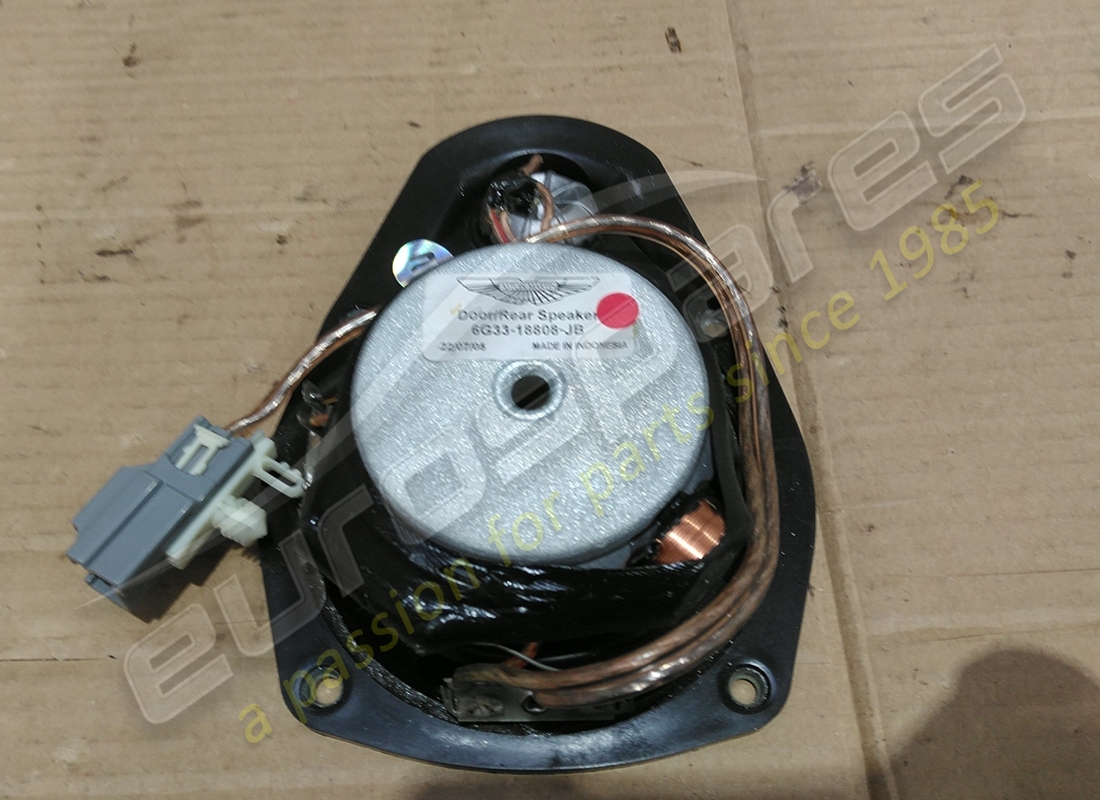 haut-parleur aston martin utilisé, côté gauche. numéro de pièce 6g3318808jb (2)