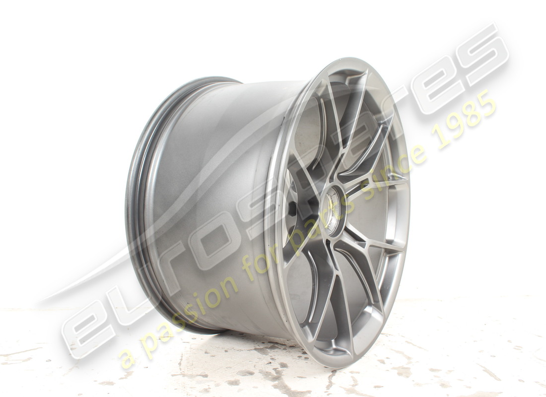 jante en alliage d'occasion porsche, argent foncé. numéro de pièce 9gt601025ros8 (2)