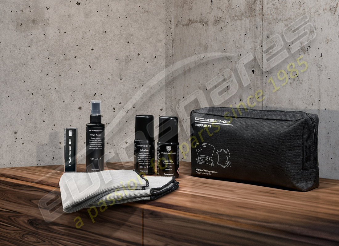 kit de nettoyage intérieur neuf porsche. numéro de pièce 00004400250 (1)