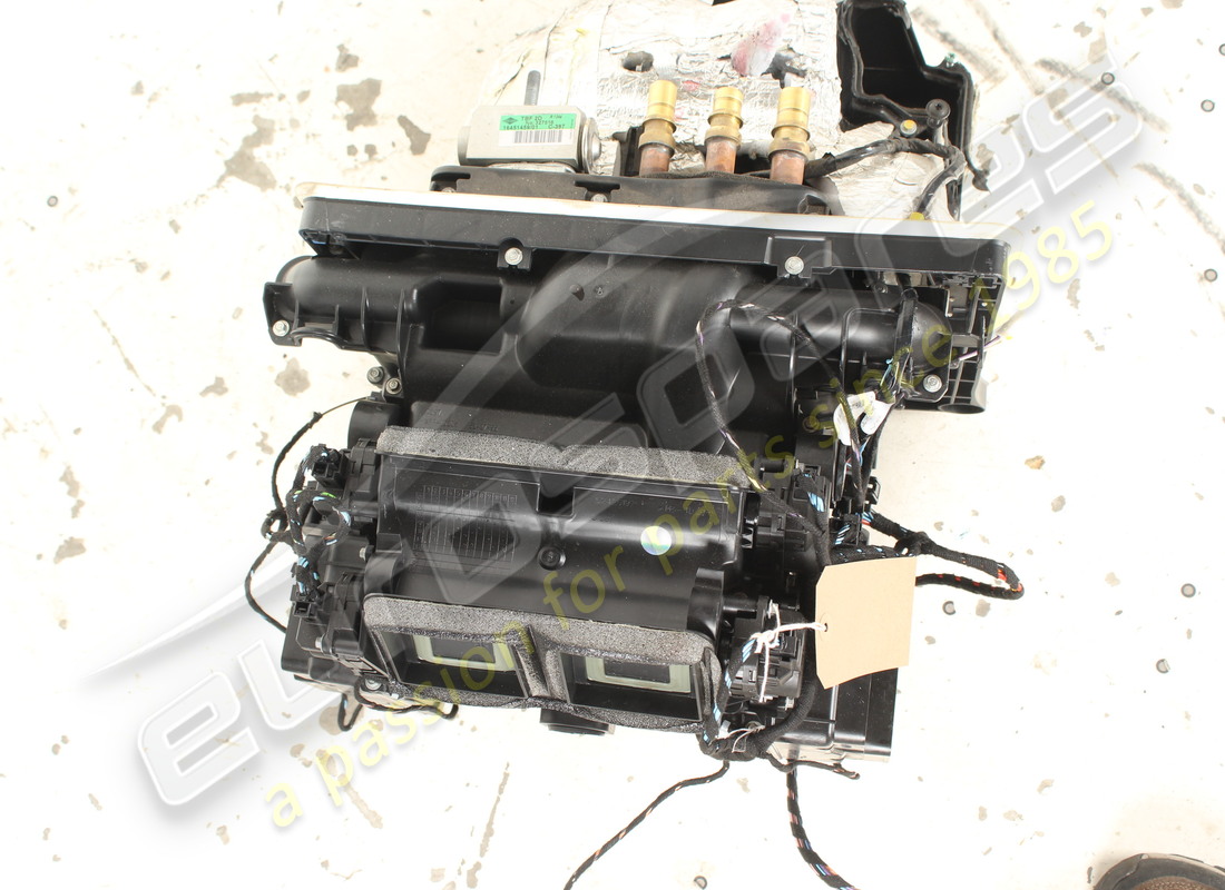 évaporateur complet ferrari utilisé. numéro de pièce 83856800 (2)