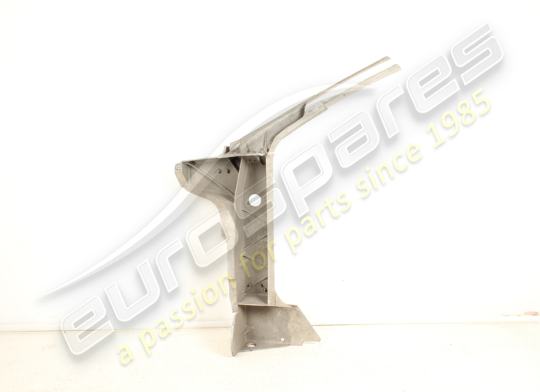 nouveau montant de porte gauche ferrari. numéro de pièce 65941700 (1)