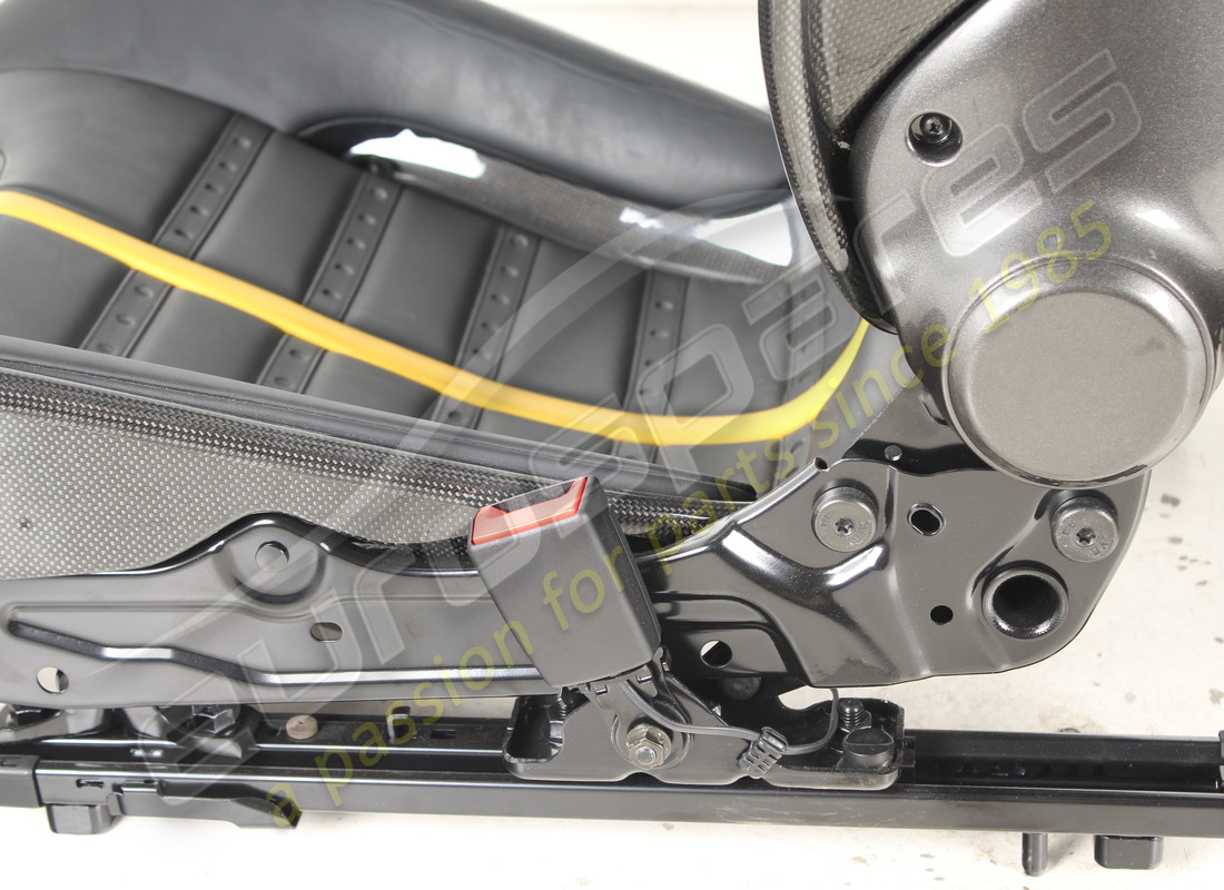 d'occasion ferrari 296 daytona carbon des places (taille l). numéro de pièce eap1490392 (10)