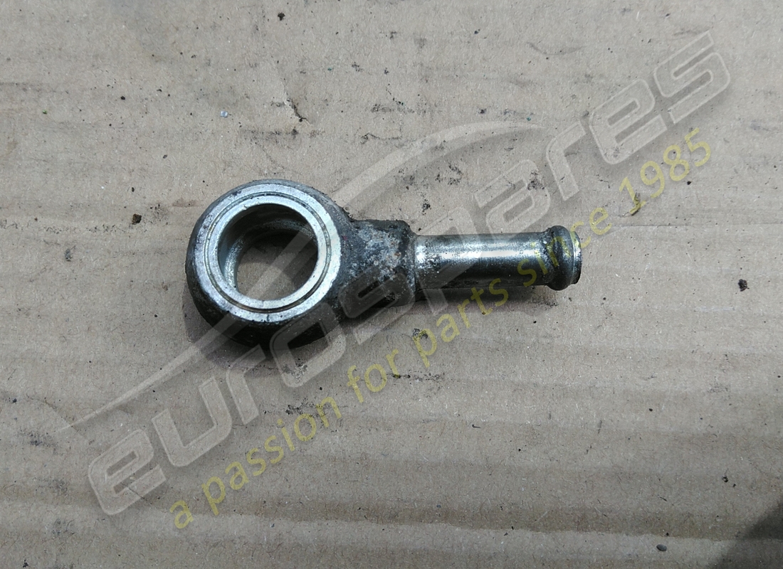 UTILISÉ Ferrari UNION . NUMÉRO DE PIÈCE 105826 (1)