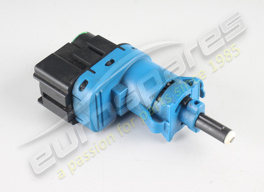 Interrupteur-feu stop d'occasion Aston Martin. Numéro de pièce 4G433710037 (1)