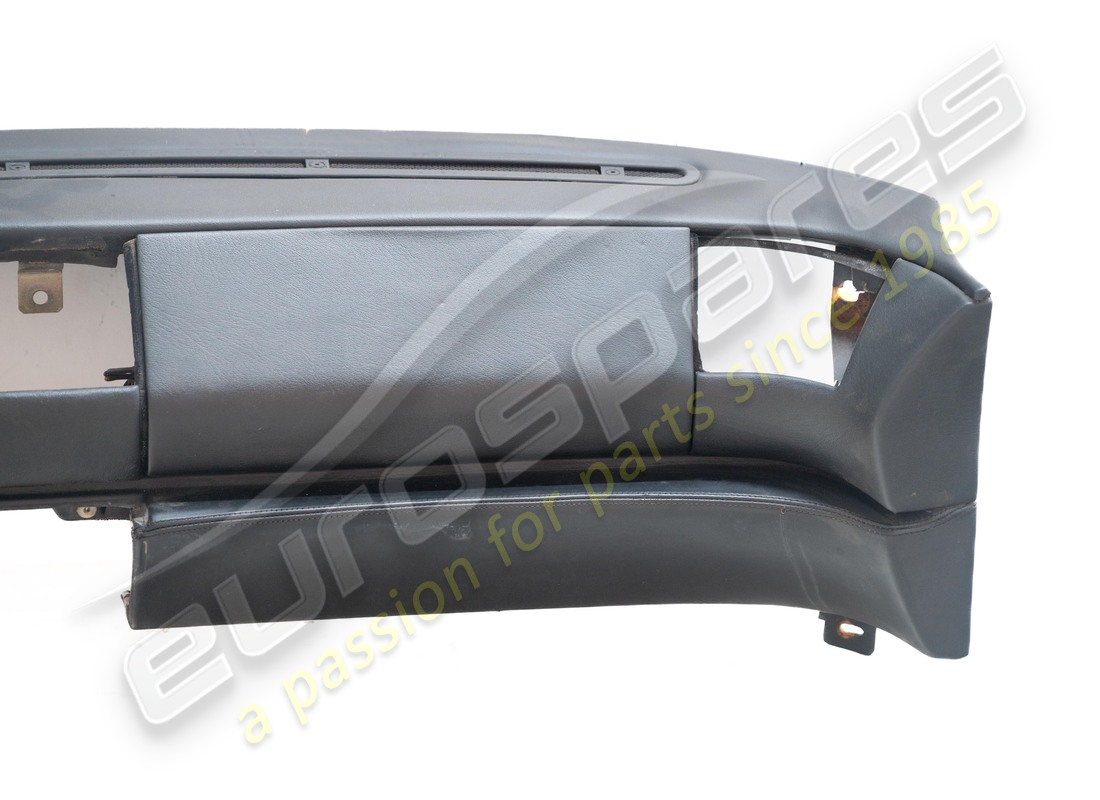 tableau de bord lhd noir endommagé ferrari. numéro de pièce 63303900 (3)