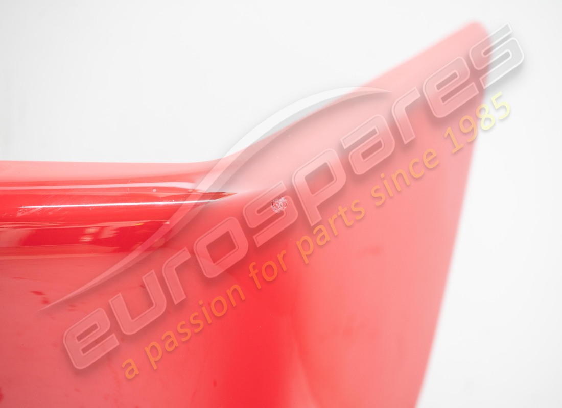 pare-choc arrière ferrari endommagé. numéro de pièce 62126910 (4)