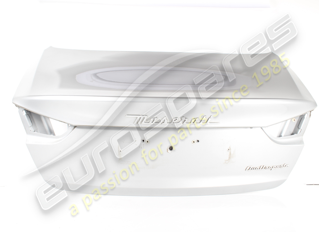 utilisé maserati couvercle arrière complet. numéro de pièce 673005300 (2)