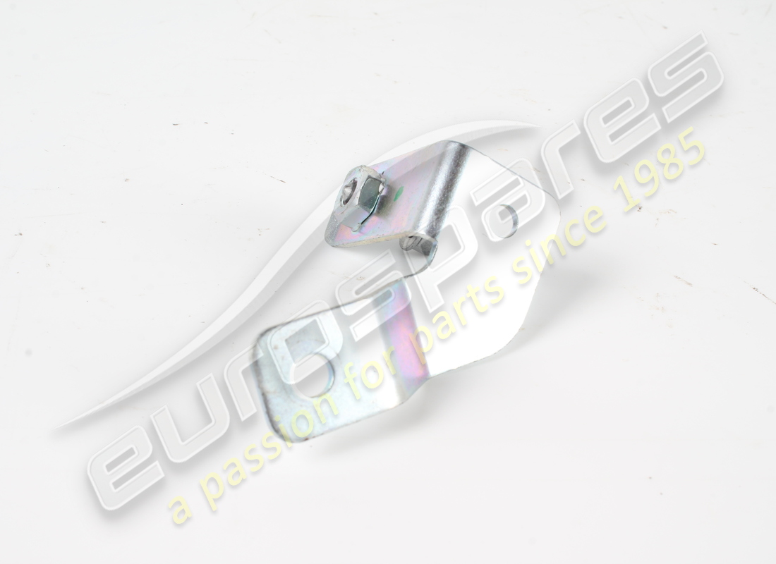 UTILISÉ Maserati SUPPORT GAUCHE. NUMÉRO DE PIÈCE 670005888 (1)