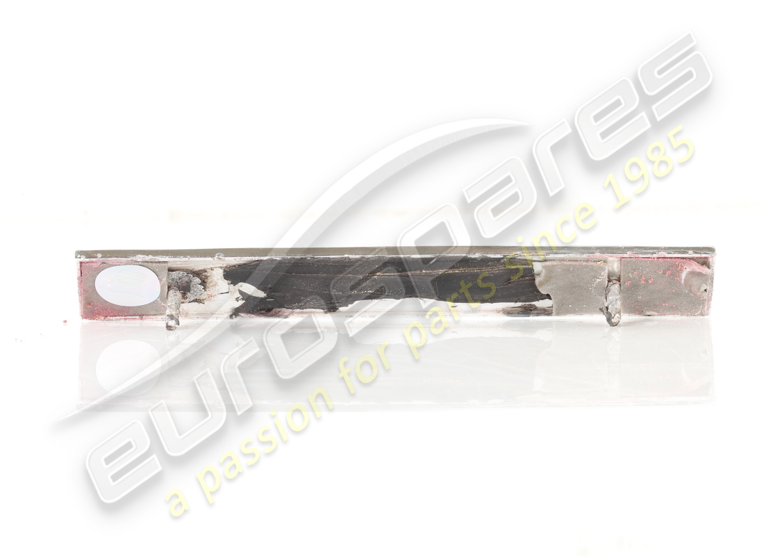 UTILISÉ FERRARI CRÊTE PF. NUMÉRO DE PIÈCE 20043105 (2) utilisé ferrari crête pf. numéro de pièce 20043105 (2)