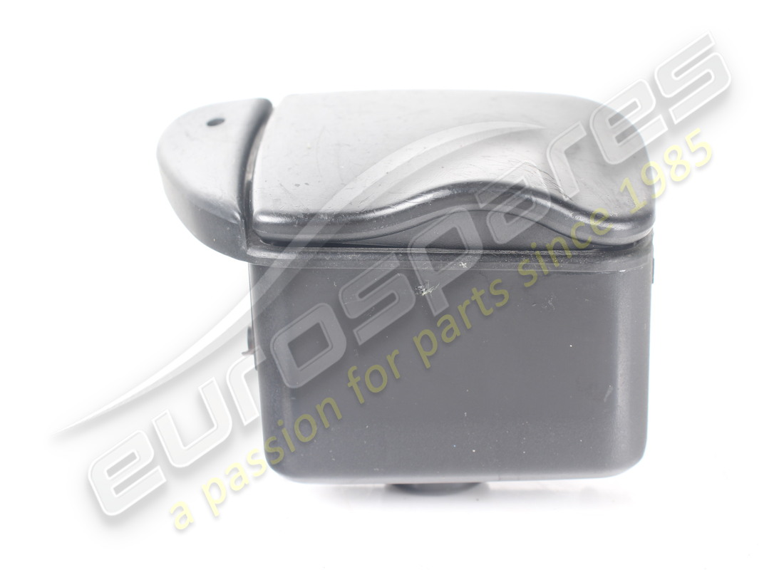 UTILISÉ MASERATI CENDRIER AVANT. NUMÉRO DE PIÈCE 388300602 (7) utilisé maserati cendrier avant. numéro de pièce 388300602 (7)