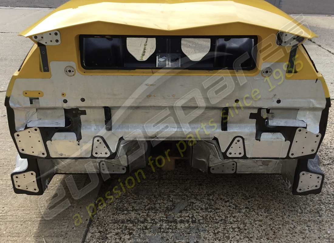 eurospares monocoque aventador utilisé. numéro de pièce eap1377688 (3)