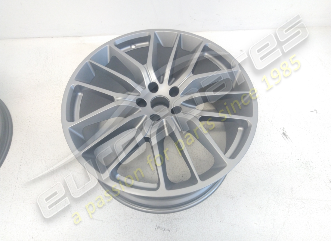 jeu de roues vesuvio eurospares maserati reconditionné (21 pouces). numéro de pièce eap1384191 (5)