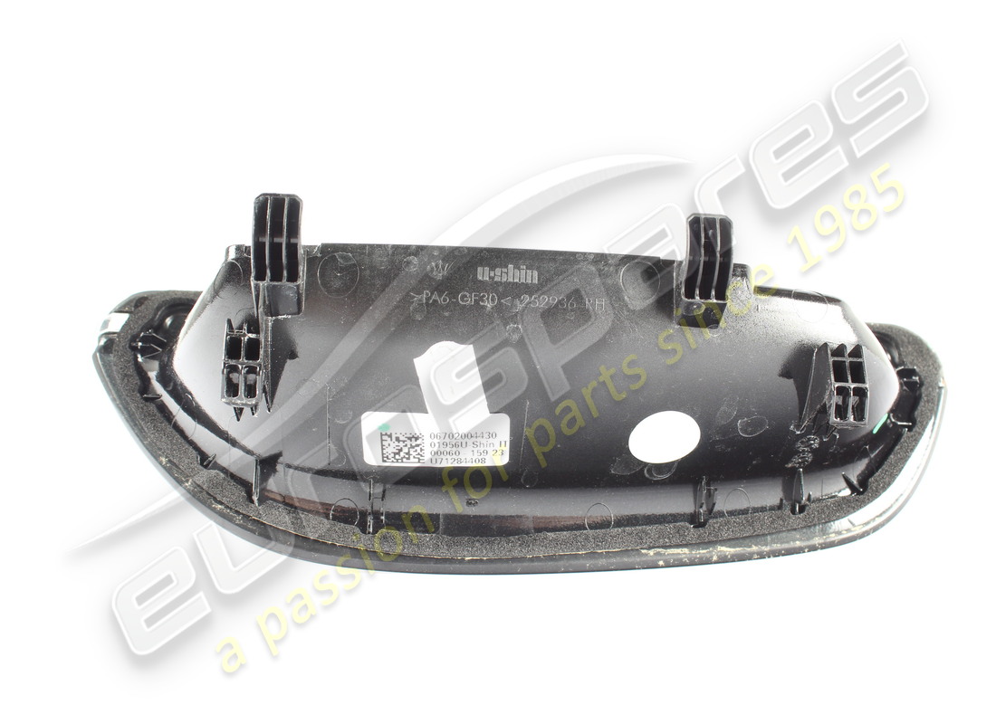 poignée de porte extérieure droit d'occasion maserati. numéro de pièce 670200443 (3)