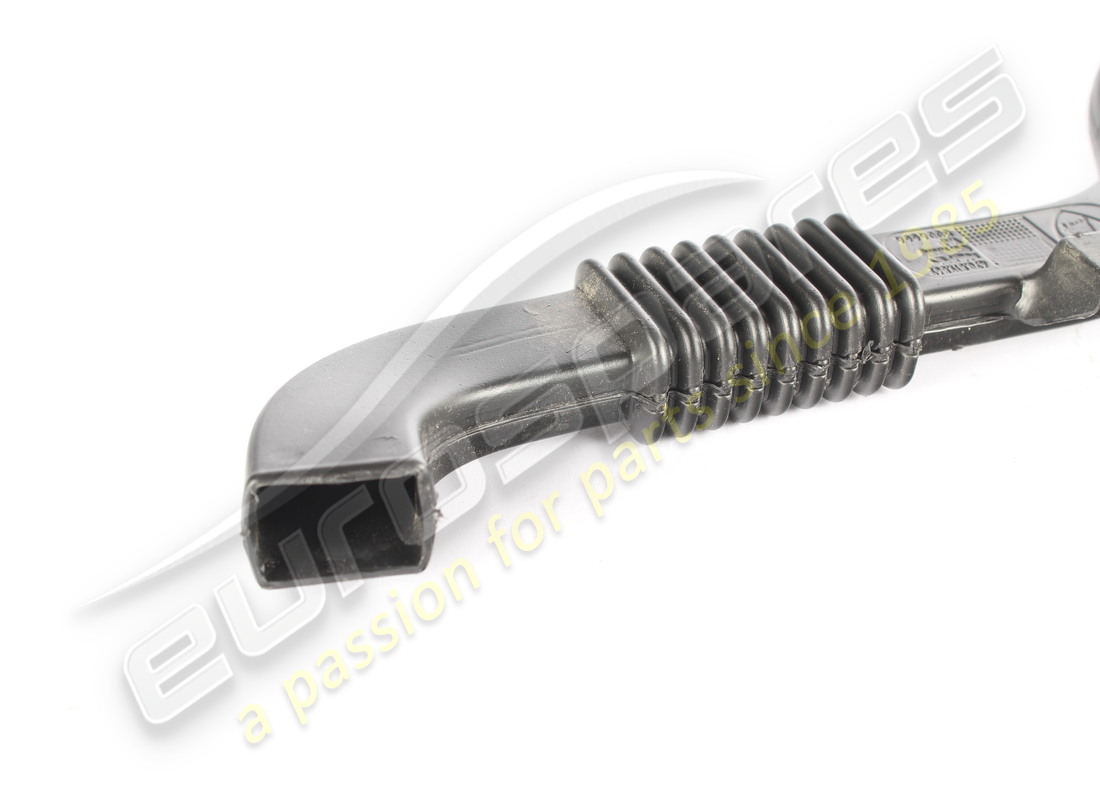 lamborghini conduit d'air utilisé. numéro de pièce 470819869 (3)