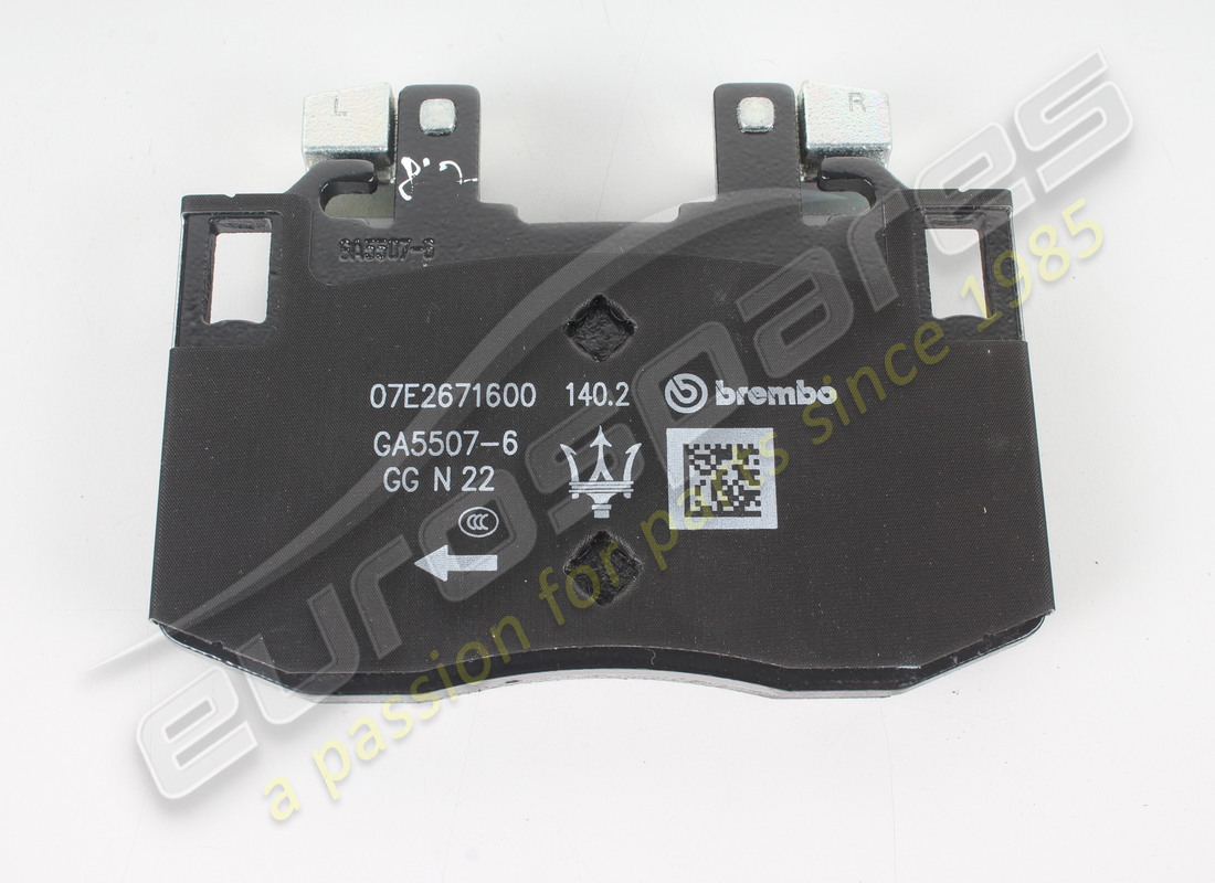 nouveau jeu de plaquettes avant maserati. numéro de pièce 673011098 (3)