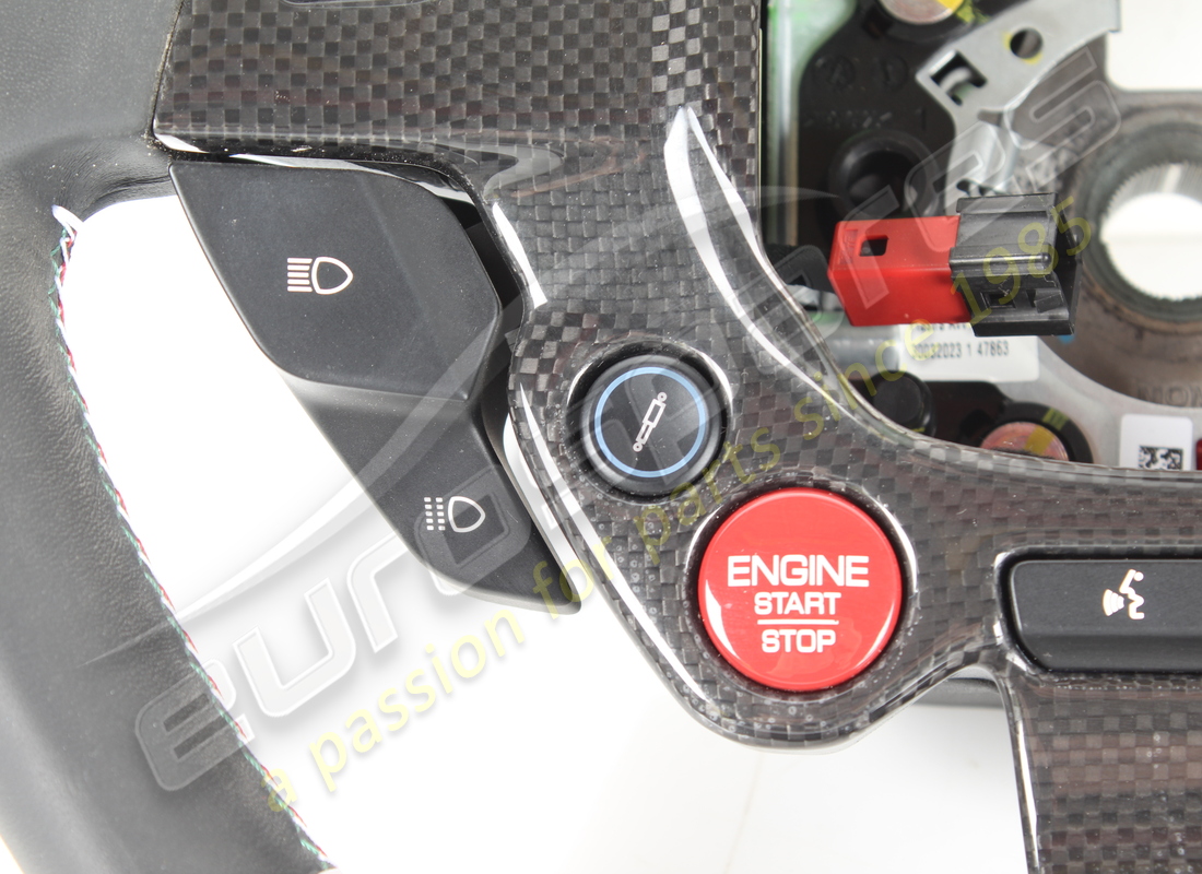 FERRARI VOLANT COMPLET UTILISÉ. NUMÉRO DE PIÈCE 337540 (4) ferrari volant complet utilisé. numéro de pièce 337540 (4)