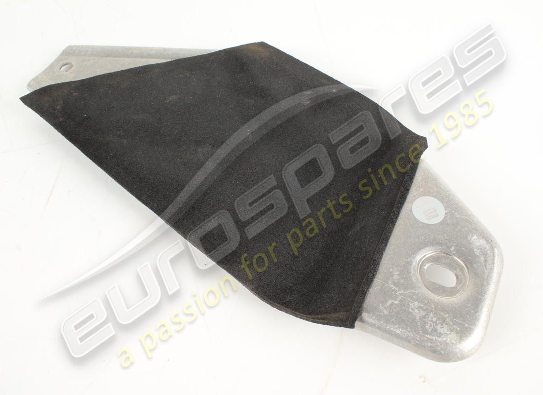 UTILISÉ Ferrari SUPPORT AVANT GAUCHE. NUMÉRO DE PIÈCE 332002 (1)